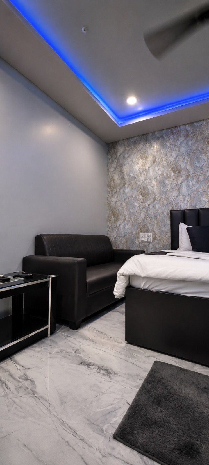 Super Deluxe room with seating